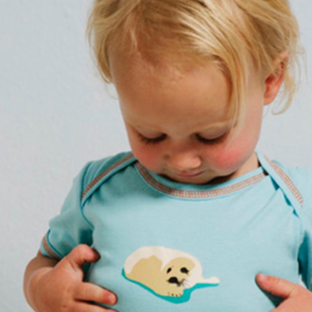 ORGANIC COTTON BODYSUIT - PUP  NWT